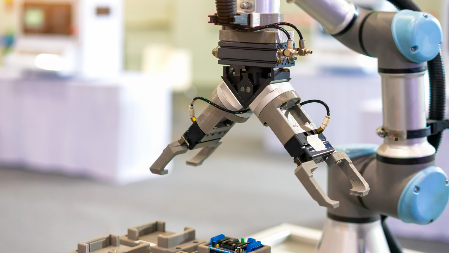 Der Greifer, als Detailausschnitt einer technischen Anlage
